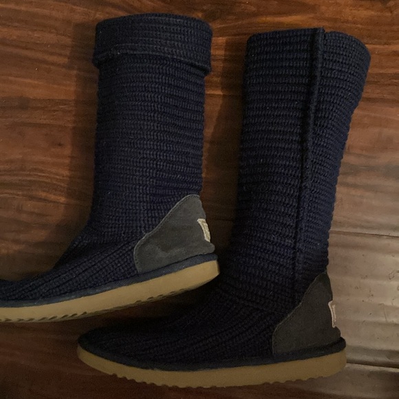 Boots-UGG Knit Sweater boots. Navy / size 8 - Picture 2 of 5